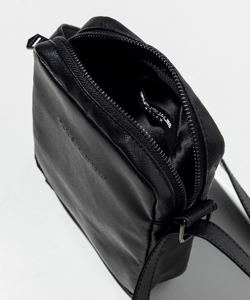 1PIU1UGUALE3 RELAX ショルダーバッグ 1PIU1UGUALE3 RELAX(ウノピゥ