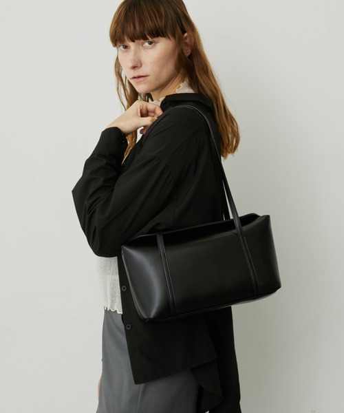 uyu. ハンドバッグ 2WAY マグネットフラップ 肩がけショルダーバッグ