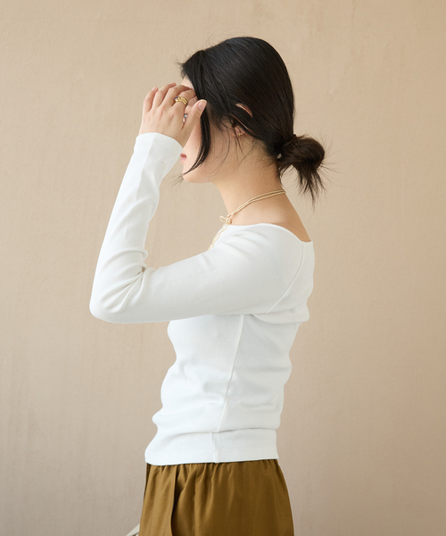 【美品】IENA LA BOUCLE イエナ ラ ブークル カットソー ホワイト 白 サイズ:FREE | 25春夏 コンパクトベア ボートネック カットソー | 5分袖 オフショルダー リブ コットン | トップス Tシャツ 日本製【レディース】【中古】 IENA LA BOUCLE（イエナラブークル） tシャツ コンパクトベアボート
