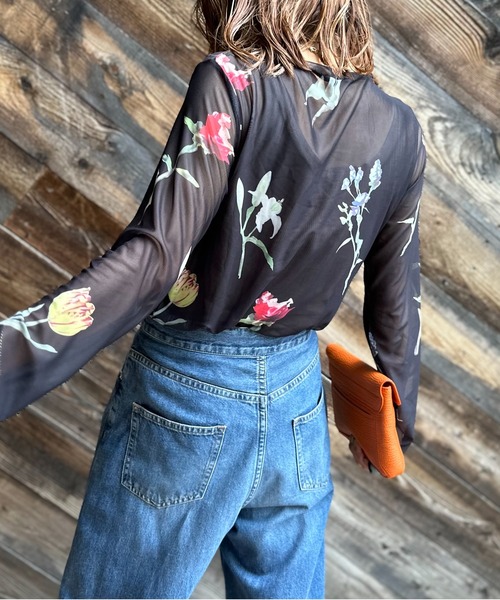 美品✨レオナール トップス カットソー 花柄 トリムデザイン M チュニック 黒 美品✨光沢感 レオナール カットソー トリム 花 ライトストーン