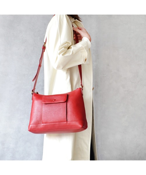 JOYA（ジョヤ） ショルダーバッグ バッグ くるみボタンフラップ