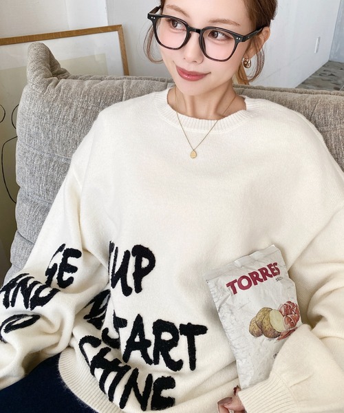 moment+ ニット セーター サガラ刺繍ロゴニットプルオーバー