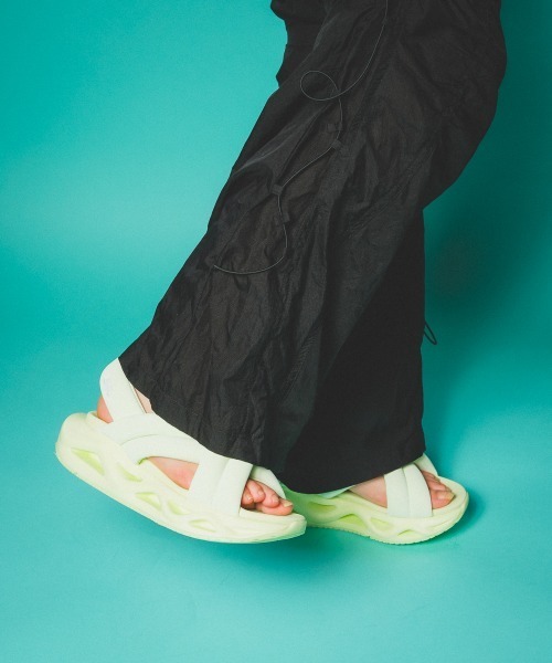 セール！STEVE MADDEN サンダル STEVE MADDEN サンダル アンクルストラップスポーツサンダル