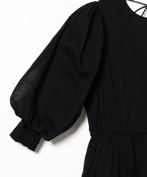 【新品】ne Quittez pas BEAMS別注 ガウンワンピース　ブラック 新品】ne Quittez pas BEAMS別注 ガウンワンピース ブラック