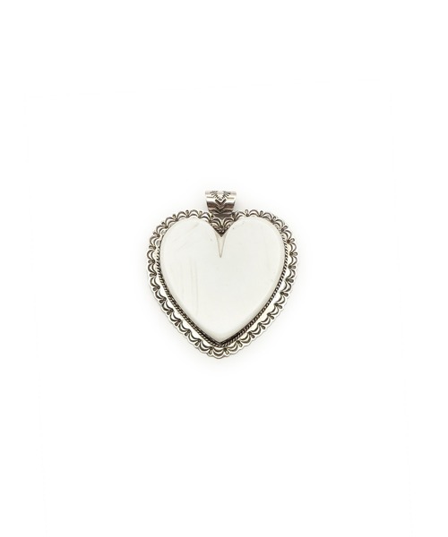 チャーム THEATER シアター ビッグハートシェイプデザインハウライトペンダントトップ Made in USA レディース メンズ | Indian Jewelry | 02