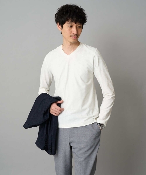 十葵(とき) ホワイトVネックバルーンスリーブシャツ a.v.v（アー・ヴェ・ヴェ） tシャツ 針抜きジャカードVネックTシャツ