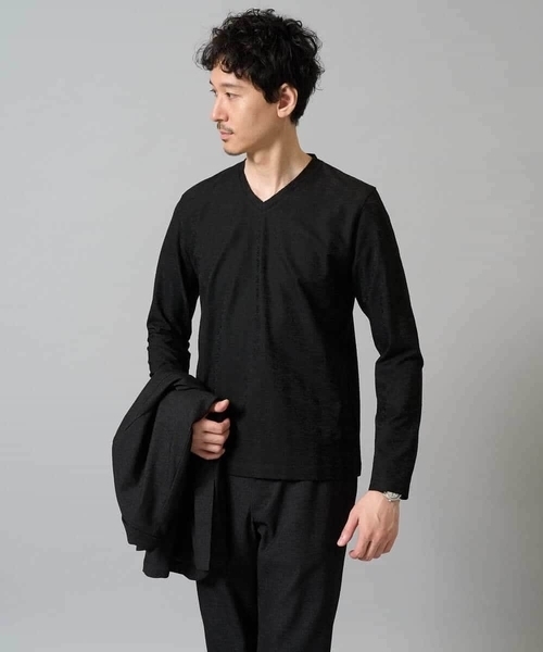 a.v.v（アー・ヴェ・ヴェ） tシャツ 針抜きジャカードVネックTシャツ