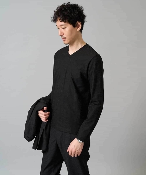 a.v.v（アー・ヴェ・ヴェ） tシャツ 針抜きジャカードVネックTシャツ