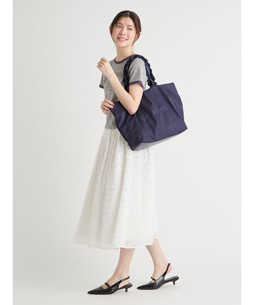 トートバッグ フリルラメ刺繍トートバッグ（wide） レディースの画像