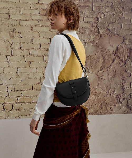 CHARLES ＆ KEITH（チャールズ&キース） ショルダーバッグ バッグ