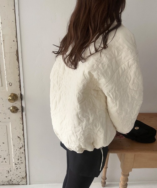 LAUIR（ラウアー） ダウンコート ダウンジャケット リーフ柄