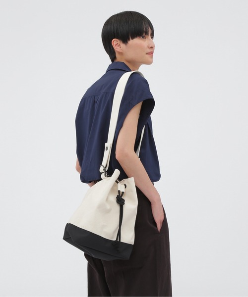 MHLショルダーバッグ MHL./COMPACT NYLON SHOULDER BAG