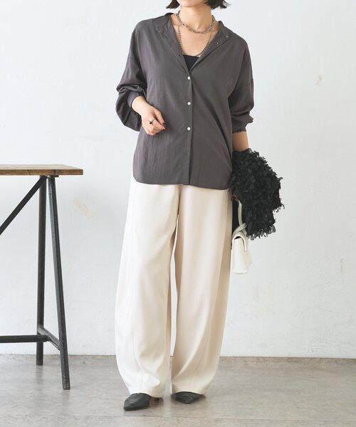 美品 Jena espace merveilleux 後ろヨークラッフルシャツ 大人気リバイバル】後ろヨークラッフルシャツ | Jena espace