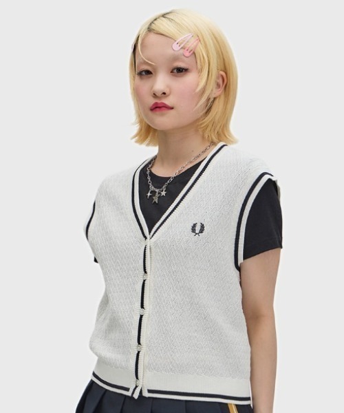 フレッドペリー　ベスト FRED PERRY（フレッドペリー） ベスト ジレ Button Through Textured