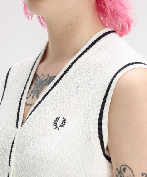 FRED PERRY（フレッドペリー） ベスト ジレ Button Through Textured