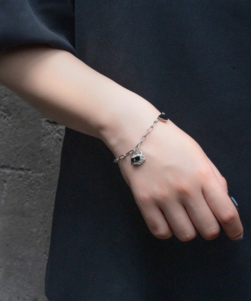 KARL LAGERFELD（カール・ラガーフェルド） ブレスレット 「KARL