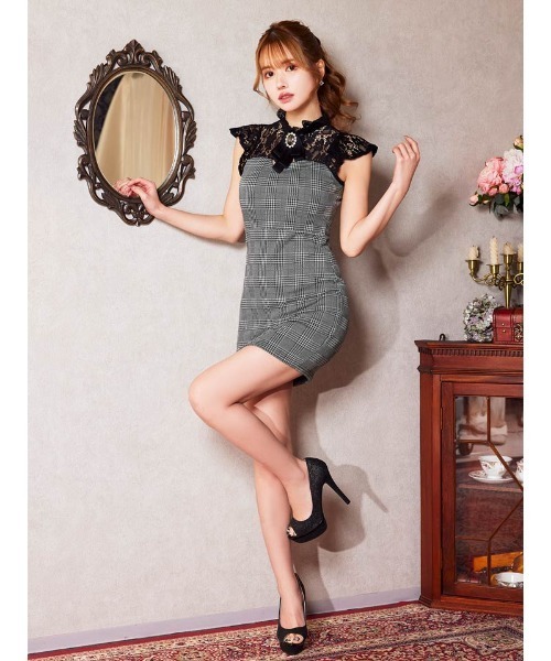 ショートスリーブハイネックフィットドレス ショートスリーブ