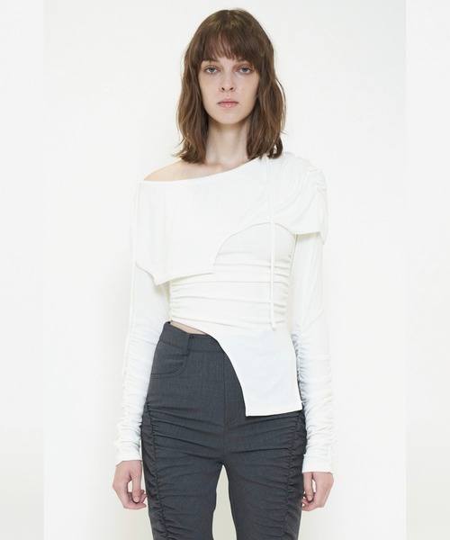 tシャツ DEFORMATION OFF SHOULDER TOP レディース