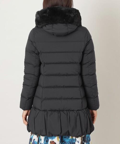 TO BE CHIC フェイクレザーフード付きダウンベスト　サイズ42 TO BE CHIC フェイクレザーフード付きダウンベスト サイズ42