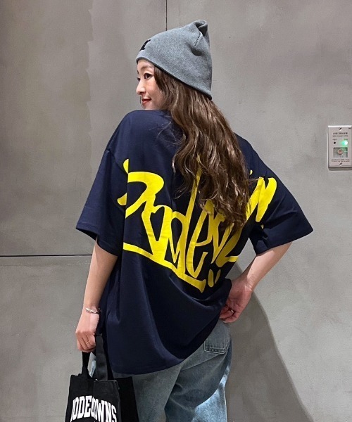 美品 ロデオクラウンズ ミッキーデニムカットソー 青系 サイズF*SC1064 美品 ロデオクラウンズ ミッキーデニムカットソー 青系 サイズF
