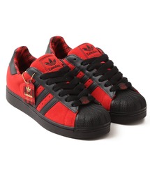 adidasスーパースター45周年記念限定モデルオールレッドロンドン23.5cm adidas（アディダス） スニーカー adidas SUPERSTAR II LONDON