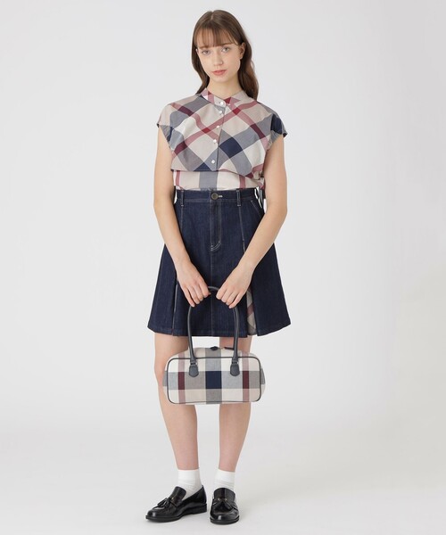 BLUE LABEL CRESTBRIDGE（ブルーレーベルクレストブリッジ） ボストン