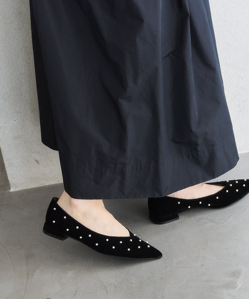 LE TALON（ル タロン） シューズ ポインテッドパールスタッズフラット