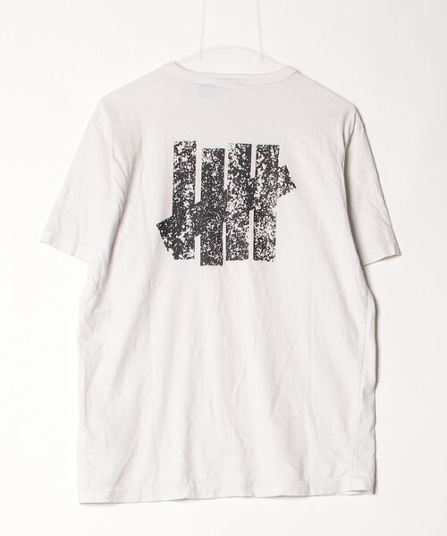 「UNDEFEATED 」 ワンポイント半袖Tシャツ「championコラボ」 M ホワイト メンズ_画像2