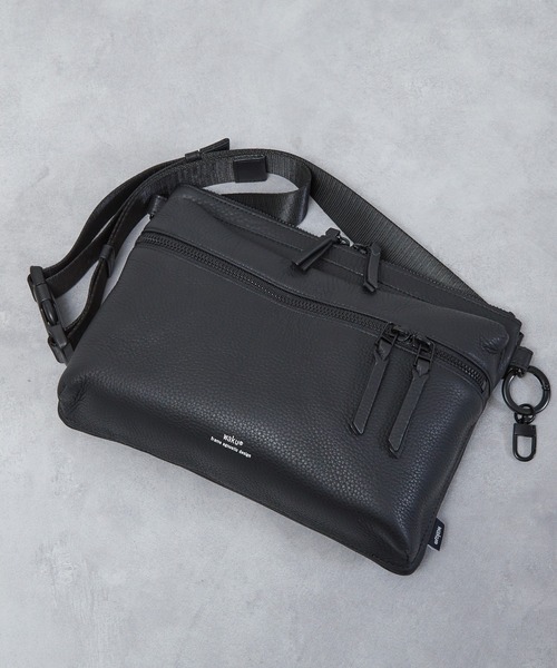 ショルダーバッグ/ウエストバッグ /牛革/BLK waku ショルダーバッグ ワク / レザーボディバッグ 牛革