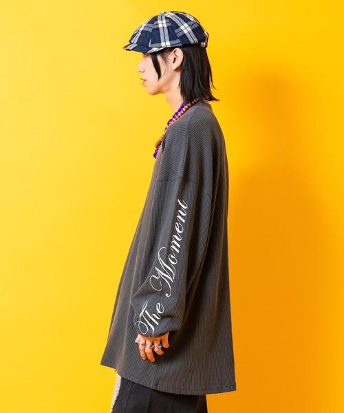 tシャツ a.p.o.v. スリーブロゴプリントオーバーサイズコットン