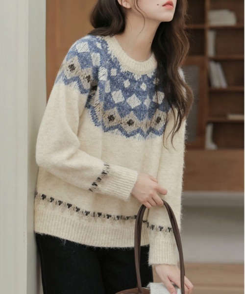 45R コスモス柄のニット 45R】ニット｜1977年創業、日本の服。丈夫で長持ち、気持ちの良い服