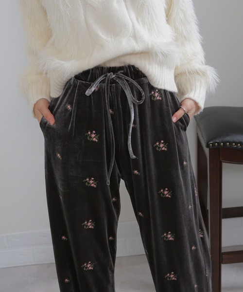 pumpkin port（パンプキンポート） パンツ 花柄刺繍 ベロア イージー