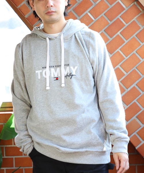 TOMMY HILFIGER（トミー・ヒルフィガー） パーカー ロゴプルオーバー