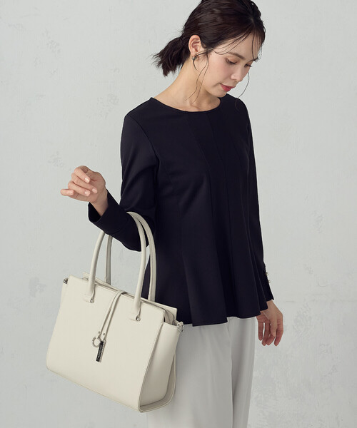 MONO COMME CA（モノコムサ） トートバッグ 入学式 ロゴプレートトート