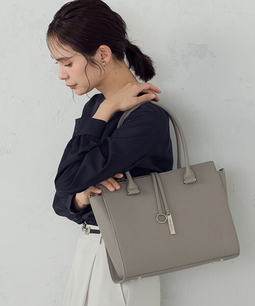 MONO COMME CA（モノコムサ） トートバッグ 入学式 ロゴプレートトート