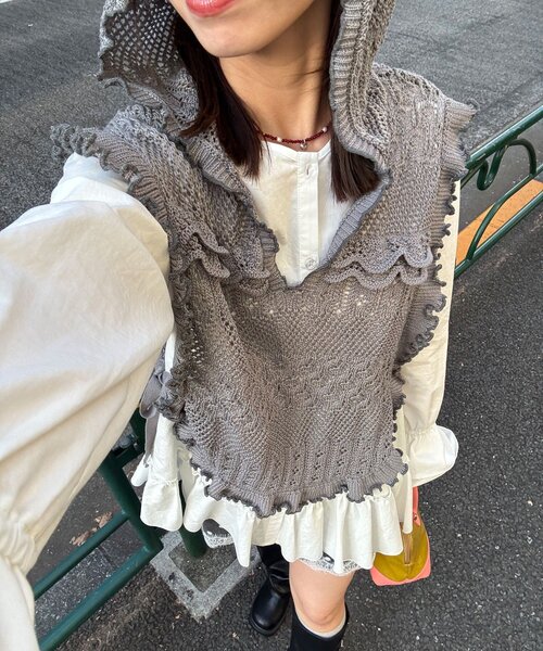 CIAOPANIC（チャオパニック） ベスト ジレ フード付きフリルメロー