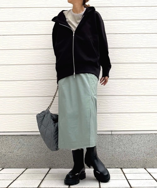 「Q」 ジップアップパーカー MEDIUM ブラック レディース_画像5