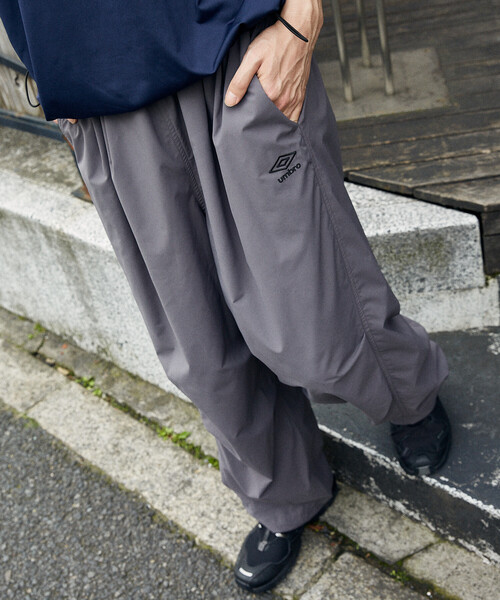 「UMBRO」 イージーパンツ MEDIUM グレー メンズの画像
