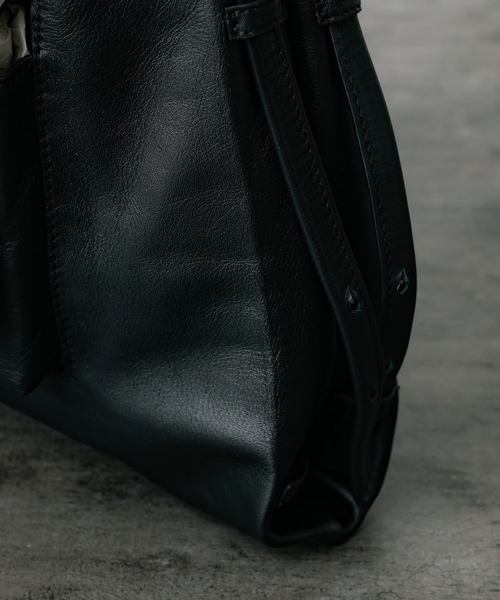 YArKA ショルダーバッグ 「YArKA/ヤーカ」real leather multi tote bag