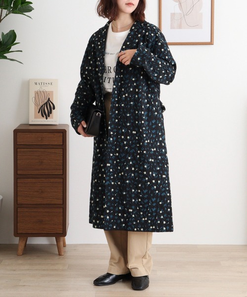 トリココムデギャルソン チェスターコート サイズM 花柄 総柄 ブラックトレンチ トリココムデギャルソン チェスターコート サイズM 花柄 総柄 ブラック