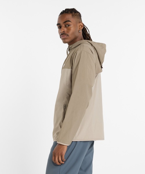 ニューバランス　マウンテンパーカー　試着品 New Balance（ニューバランス） マウンテンパーカー MEDIUM