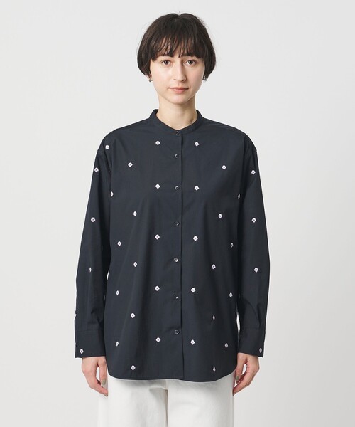新品 エンブロイダリーフラワーバンドカラーシャツ UNITED ARROWS（ユナイテッドアローズ） ブラウス シャツ エンブロイ