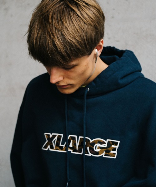 XLARGE（エクストラ ラージ） パーカー STANDARD LOGO HOODED