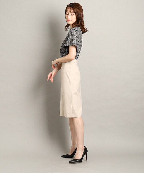 クードシャンス ノーカラースカートスーツ 40 W70 濃紺 ストレッチ DMW クードシャンス ノーカラースカートスーツ 40 W70 濃紺 ストレッチ DMW