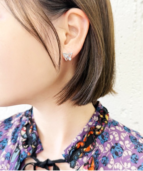 ANNA SUI 羽モチーフ　ピアス 新品未使用品ANNA SUI羽根モチーフピアス ANNA SUI 蝶の羽モチーフ