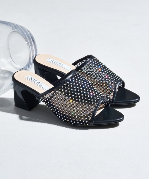 【23/24AW☆ラインストーンで足元を華やかに】 CHANEL サンダル 24cm 厚底 フラット サンダル キラキラ ラインストーン 黒