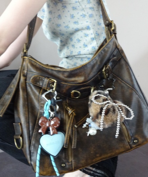 vintage y2k レザーショルダーバッグ　色味◎ ショルダーバッグ バッグ vintage y2k shoulder bag／ビンテージ