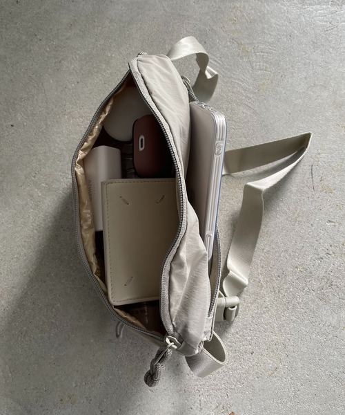 バッグ・カバンその他 [The North Face] W NEVER STOP LUMBAR - GRAYISH_BEIGE THE NORTH FACE ウエストポーチ ウエストバッグ 「THE FACE」W