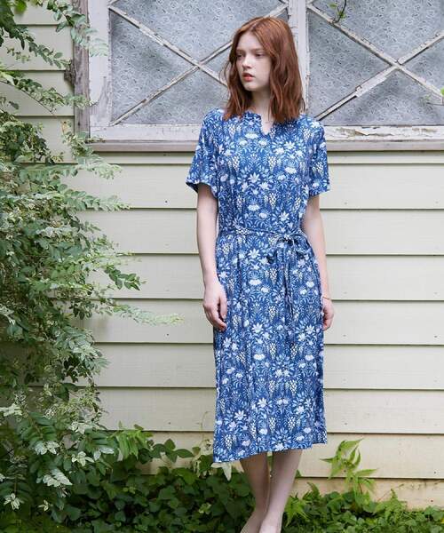 LAURA ASHLEY - ローラアシュレイ○極美品○カシュクール総花柄フレア  