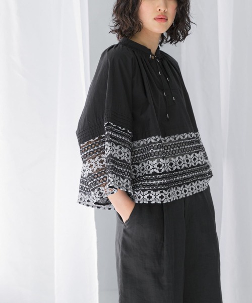 ブラウス シャツ sara mallika　COTTON BORDER GATHER LACE TOP レディース ブラウス シャツ sara mallika COTTON BORDER GATHER LACE TOP